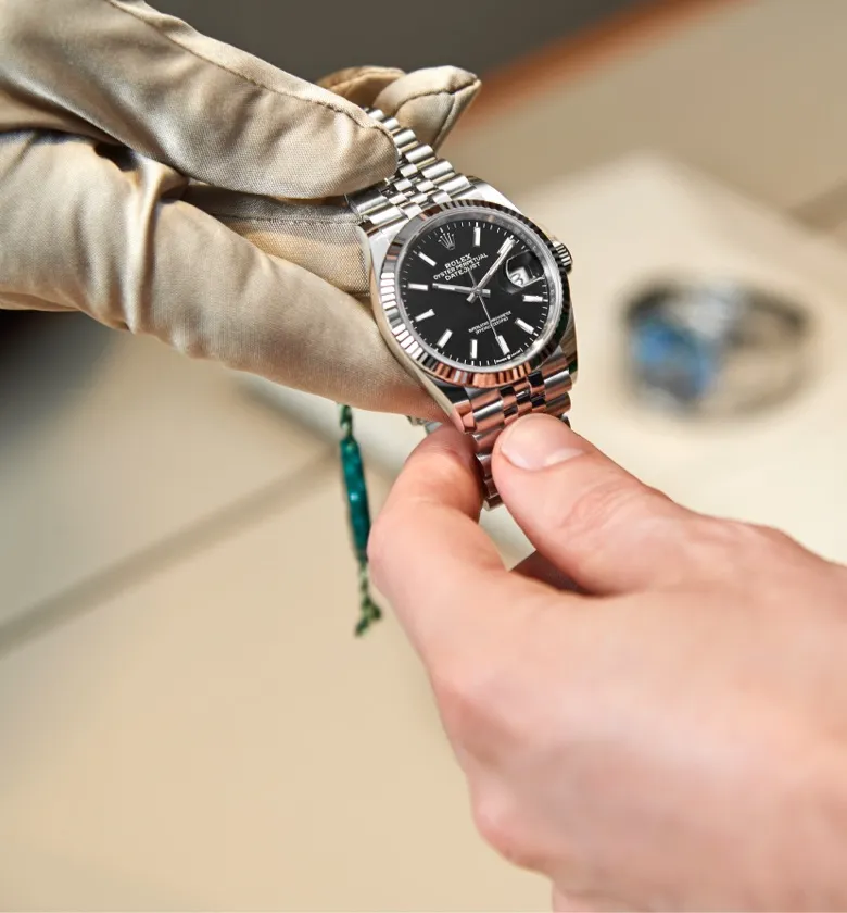 la procedura della revisione completa rolex - Nicora